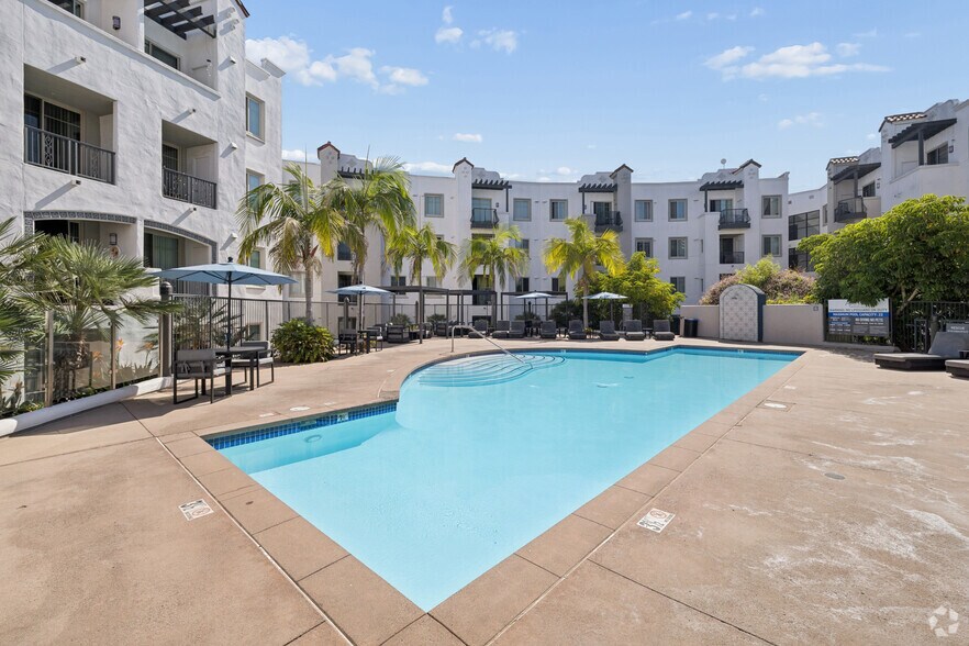More Photos Of 5395 Napa St, San Diego Apartments For Lease