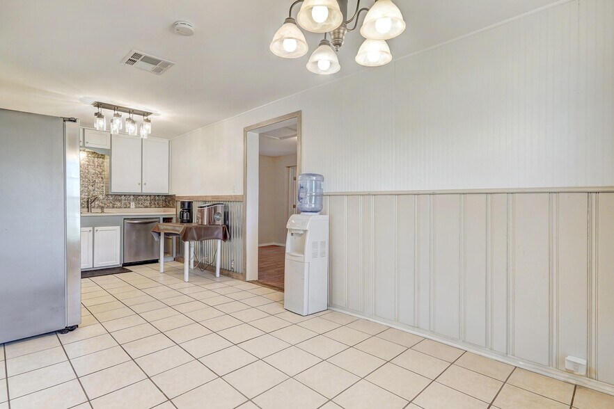 More Photos Of 201 Church Hill Ln, Liberty Hill Specialty For Sale