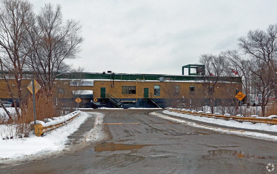 More Photos Of 80 Bradford St, Barrie Office For Lease