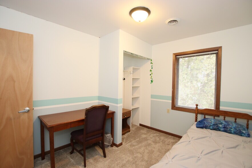 More Photos Of 496 Wisconsin Ct, Fond Du Lac Rehabilitation Center For Sale