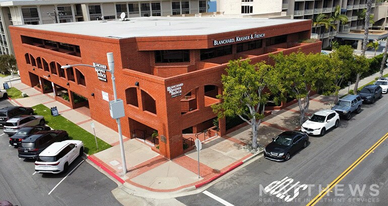More Photos Of 800 Silverado St, La Jolla Office For Sale