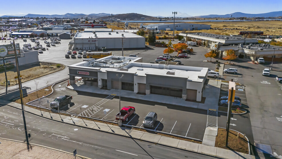 Primary Photo Of 2508 S 6th St, Klamath Falls Restaurant For Lease