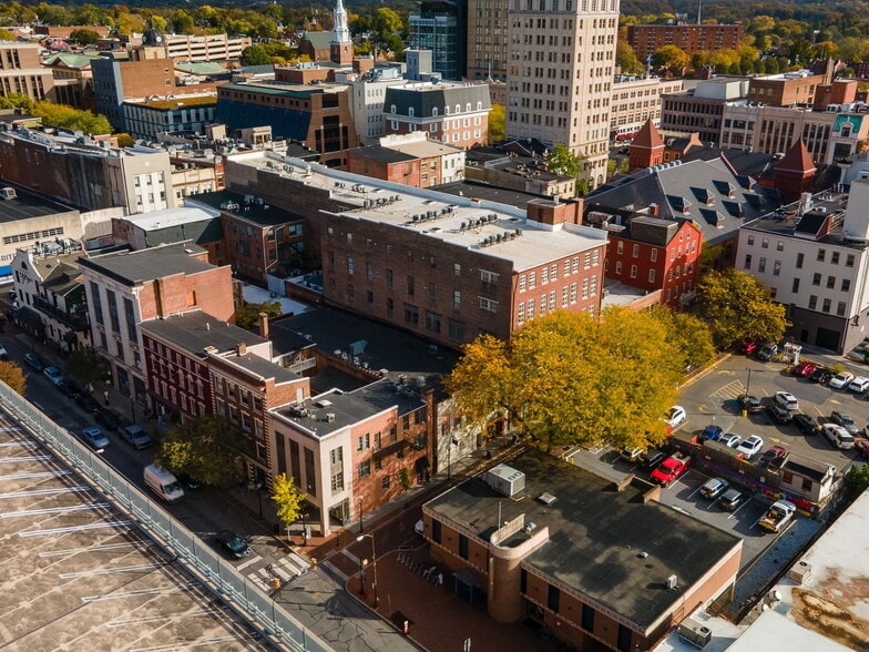 More Photos Of 44 N Queen St, Lancaster Apartments For Lease