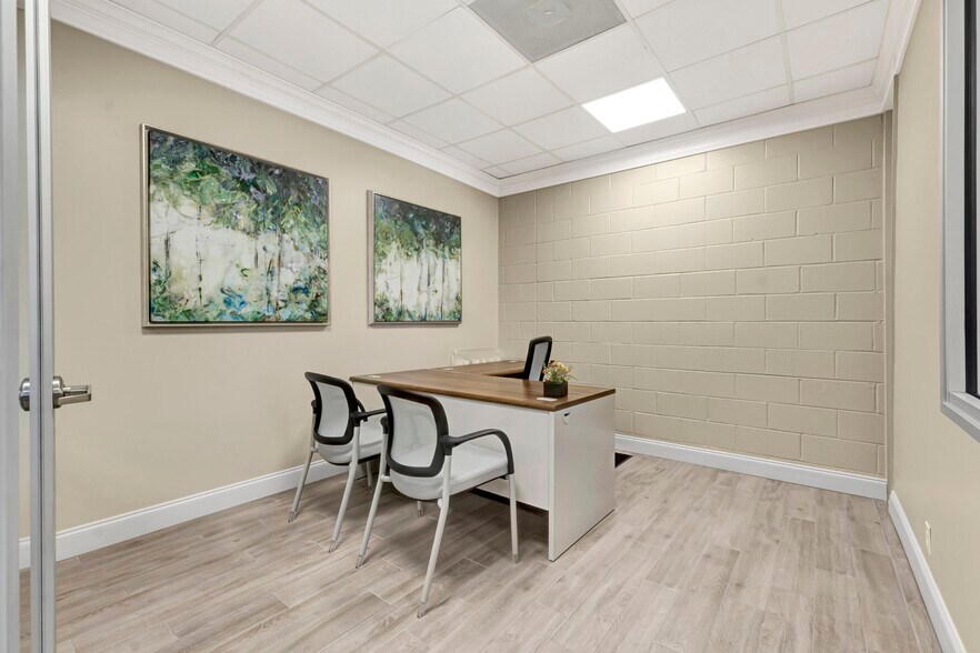 More Photos Of 8602 Spencer Hwy, La Porte Medical For Lease