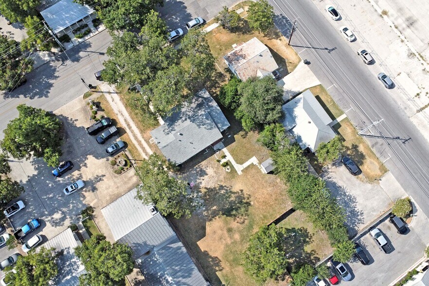 More Photos Of 268 E Mill St, New Braunfels Medical For Lease