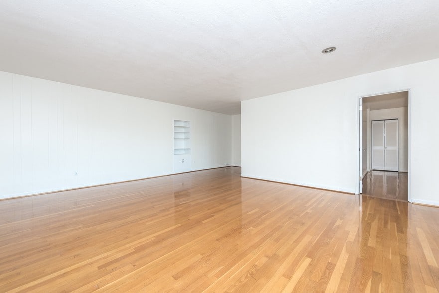 More Photos Of 3204-3212 SW 10th Ave, Portland Apartments For Sale