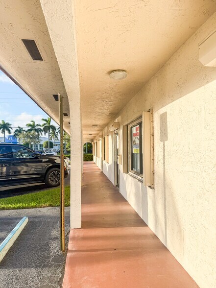 More Photos Of 5301-5323 Lake Worth Rd, Lake Worth Freestanding For Sale