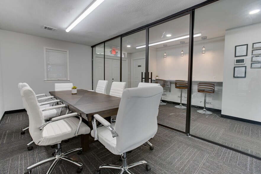 More Photos Of 5905 Treaschwig Rd, Spring Office For Lease