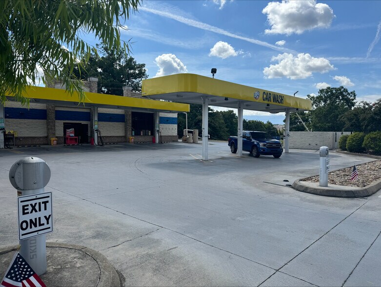 More Photos Of 994 Parkway, Sevierville Carwash For Sale