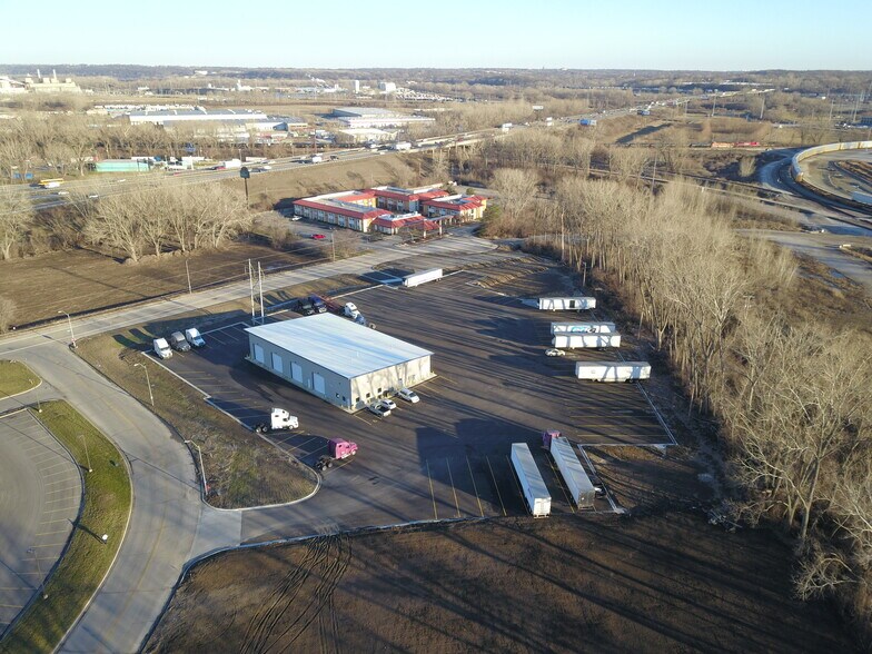 More Photos Of 6709 Universal Ave, Kansas City Warehouse For Sale