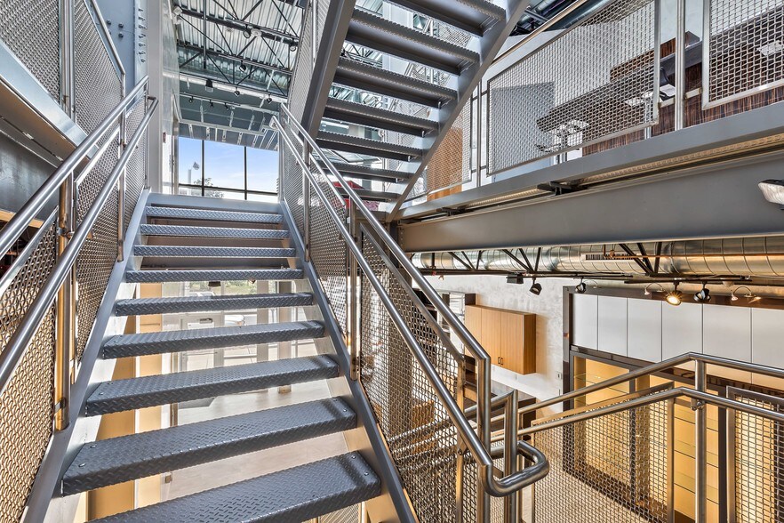 More Photos Of 513 Cookman Ave, Asbury Park Office For Lease