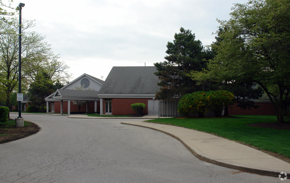 Primary Photo Of 3740 W Sylvania Ave, Toledo Medical For Lease