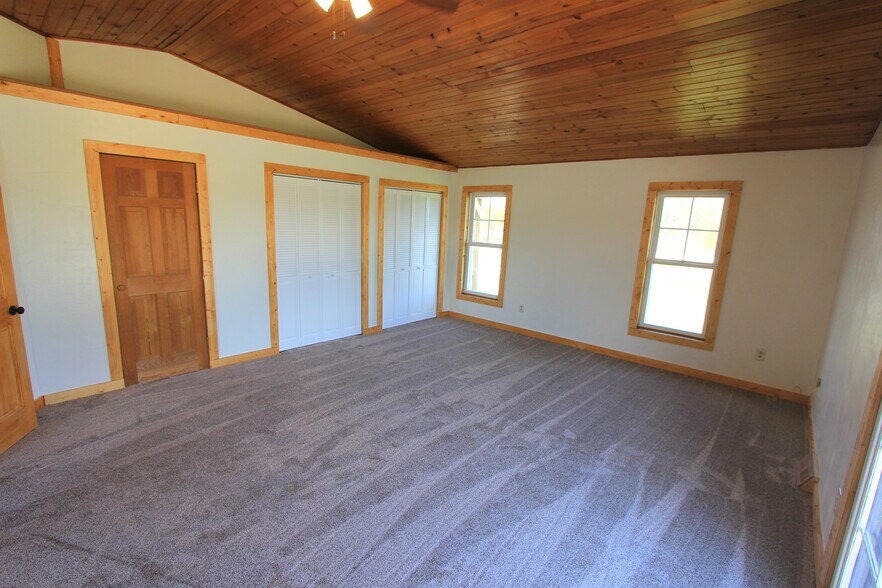 More Photos Of W7675 Moonshine Hill Rd, Wausaukee Contractor Storage Yard For Sale