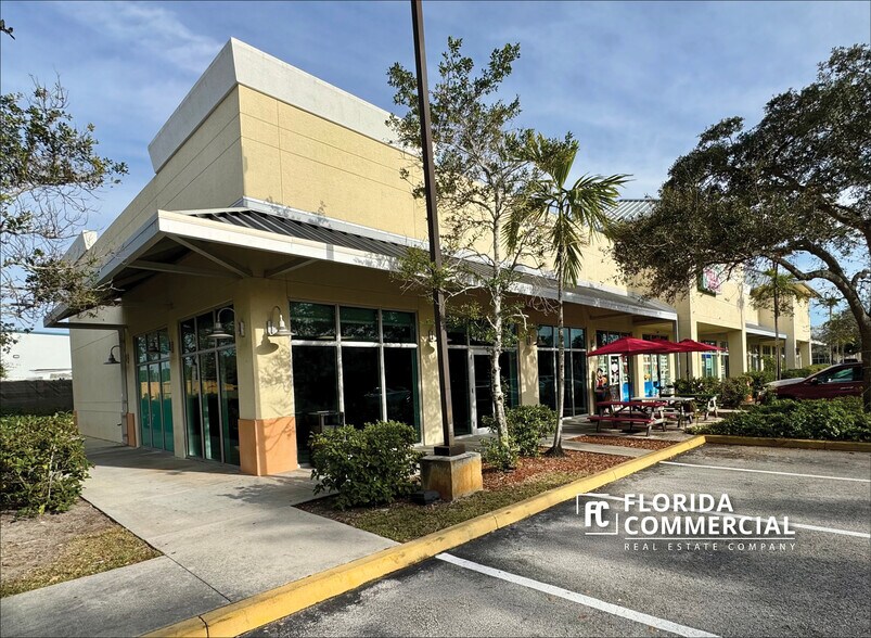 More Photos Of SE Federal Hwy, Stuart Unknown For Lease