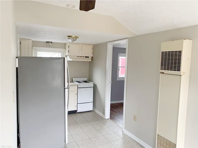 More Photos Of 411 Bank St, Lodi Apartments For Sale