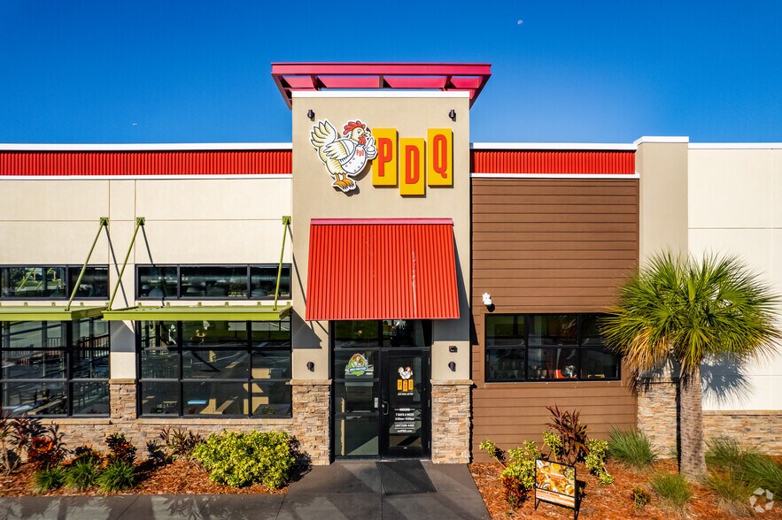 More Photos Of 12187-12299 E Colonial Dr, Orlando Storefront For Lease