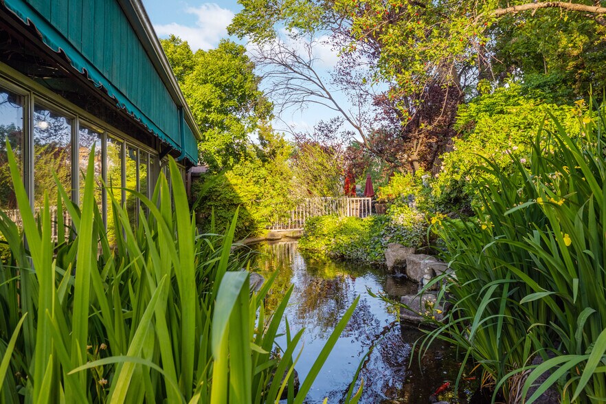 More Photos Of 8032 4th St NW, Albuquerque Restaurant For Sale