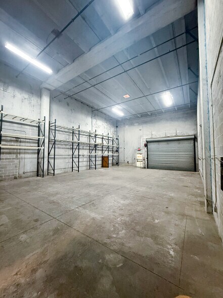 More Photos Of 10900 NW 21st St, Miami Warehouse For Lease