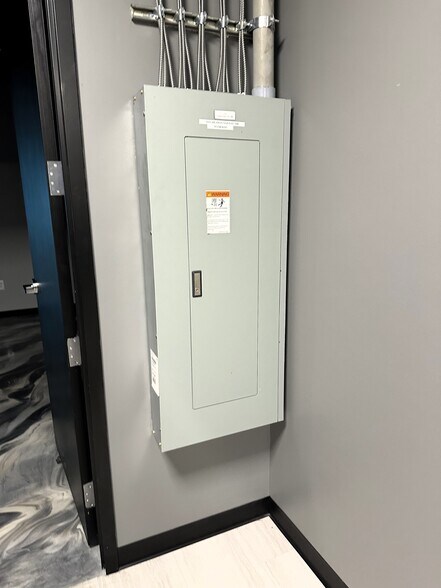 More Photos Of 1100 Cleveland St, Clearwater Apartments For Lease