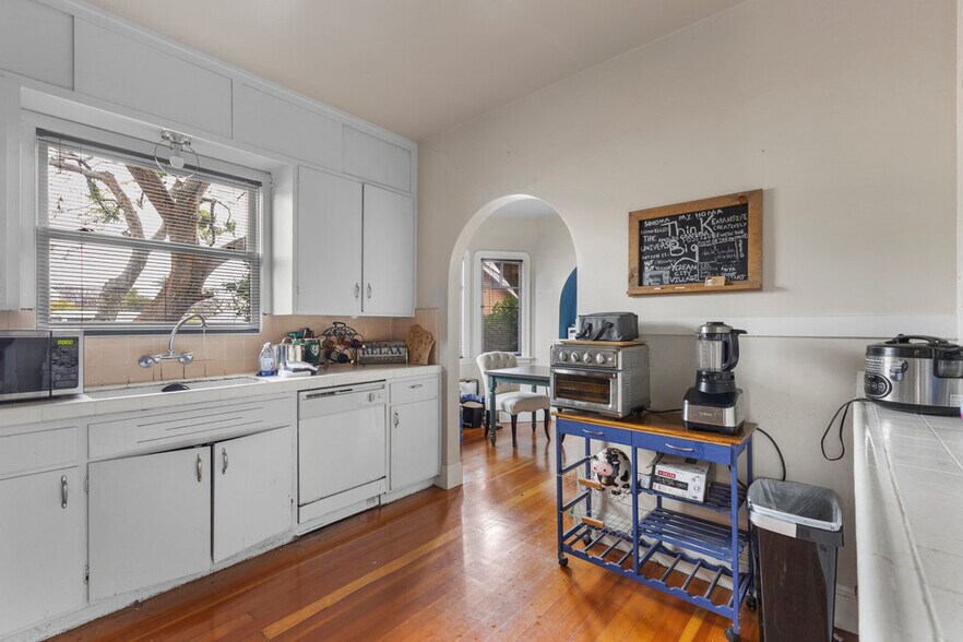 More Photos Of 2900 Barrett Ave, Richmond Multifamily For Sale