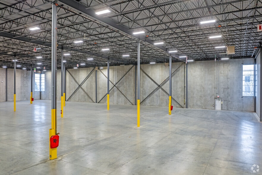 More Photos Of 8350 Lawson Rd, Milton Warehouse For Lease