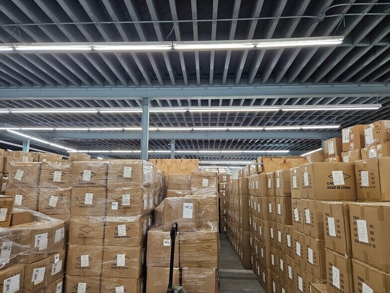 More Photos Of 2800 Hooper Ave, Los Angeles Manufacturing For Sale