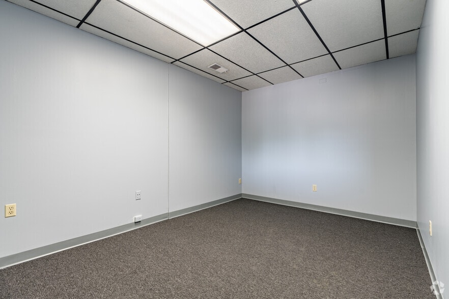 More Photos Of 3639 New Getwell Rd, Memphis Unknown For Lease