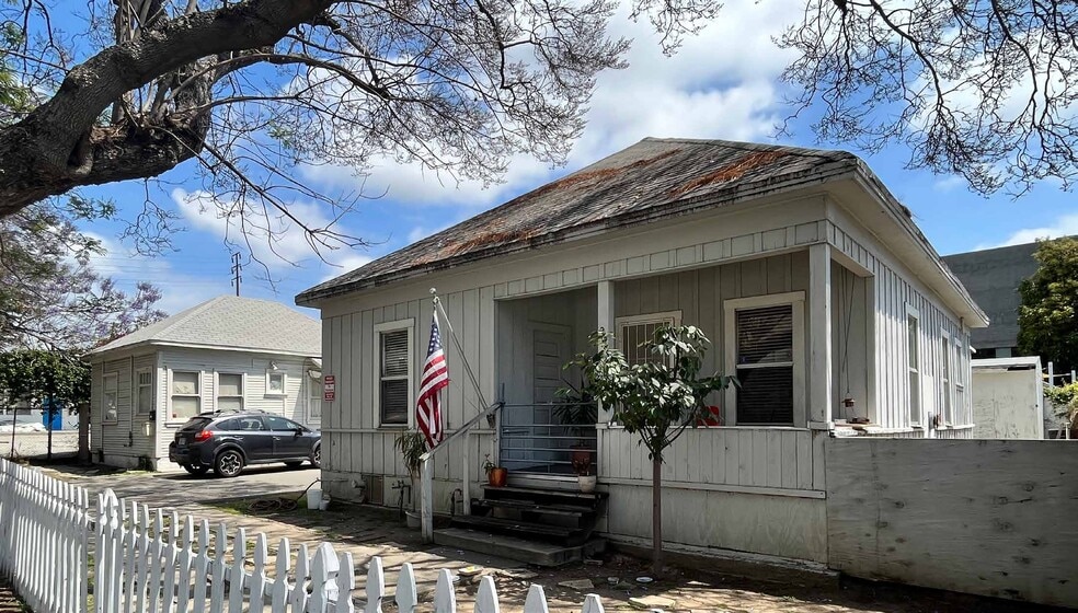 Primary Photo Of 2122-2126 Corinth Ave, Los Angeles Land For Sale