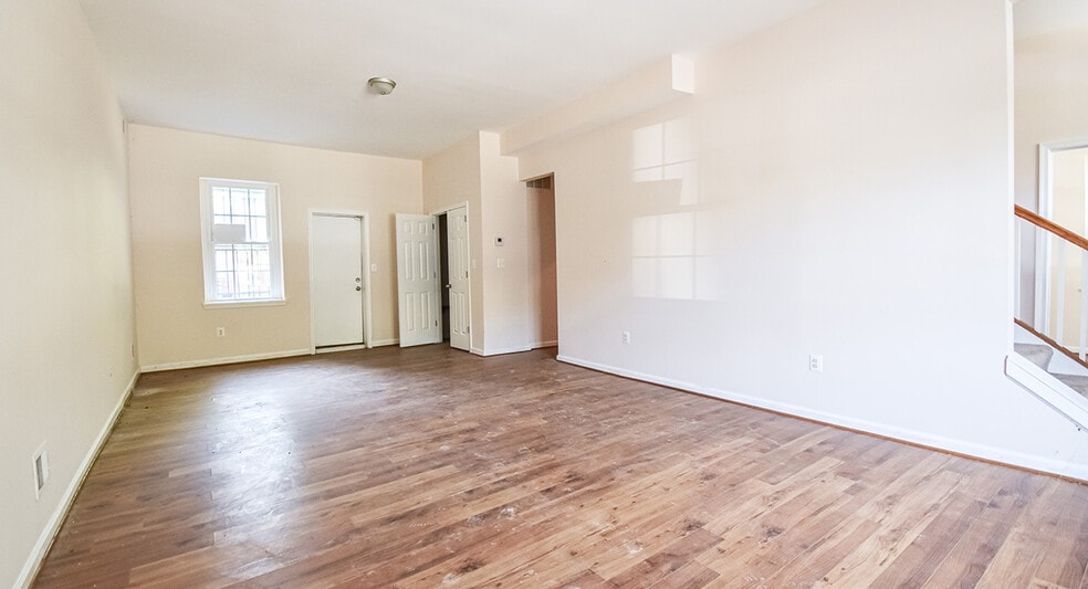 More Photos Of 4925 Nannie Helen Burroughs Ave NE, Washington Office For Sale