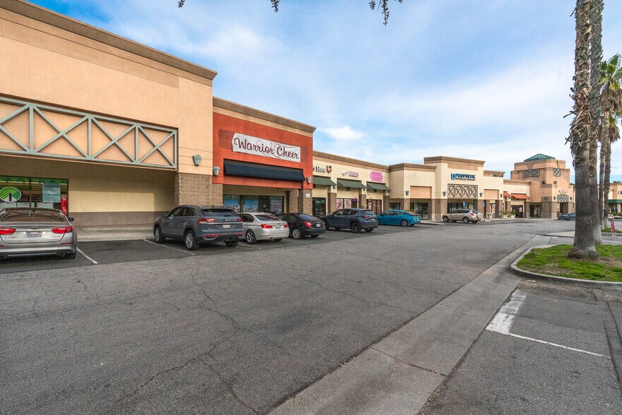 More Photos Of , Castaic General Retail For Sale