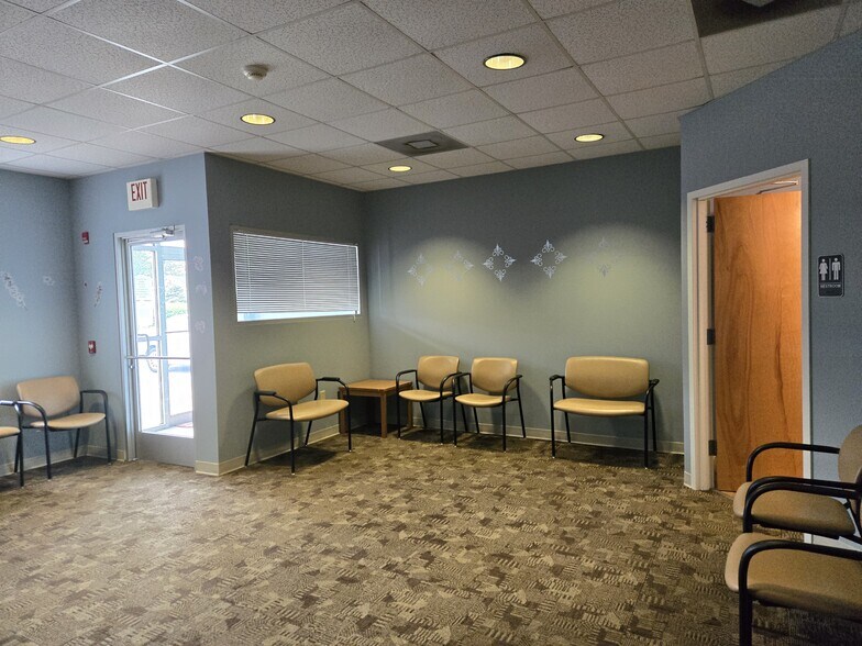 More Photos Of 176 Health Care Ln, Martinsburg Office For Sale