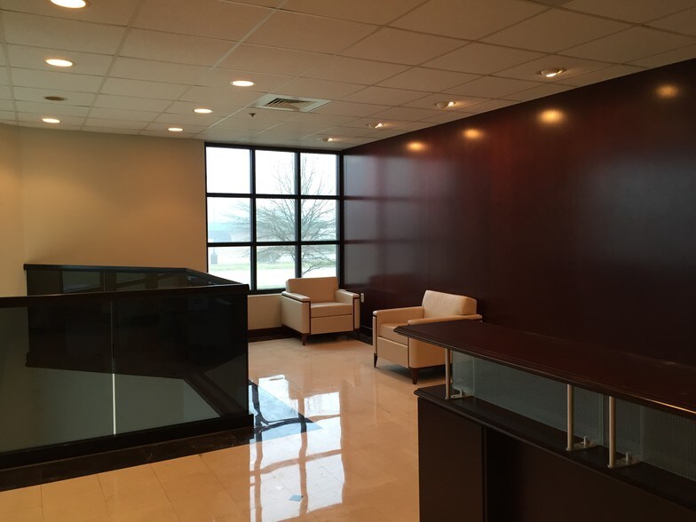 More Photos Of 2810 16th St, Hickory Medical For Lease