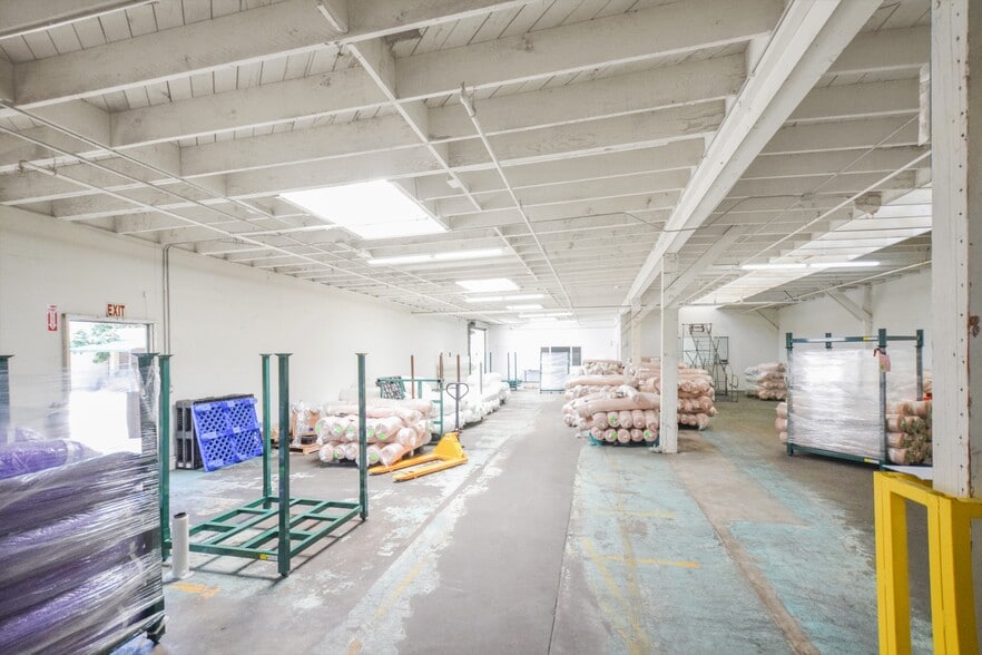 More Photos Of 2300 E 49th St, Vernon Manufacturing For Lease