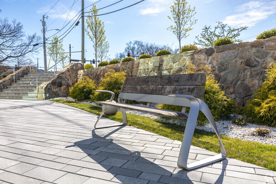 More Photos Of 83 East Ave, Norwalk Medical For Lease