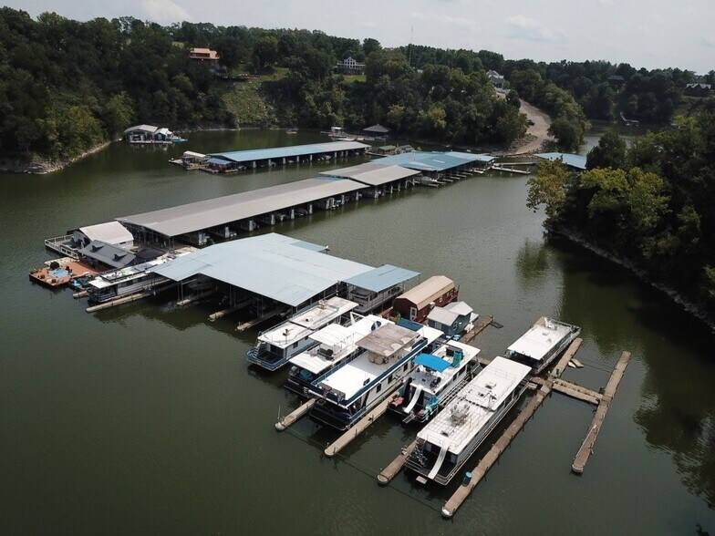 More Photos Of 234 Homestead Ln, Lancaster Marina For Sale