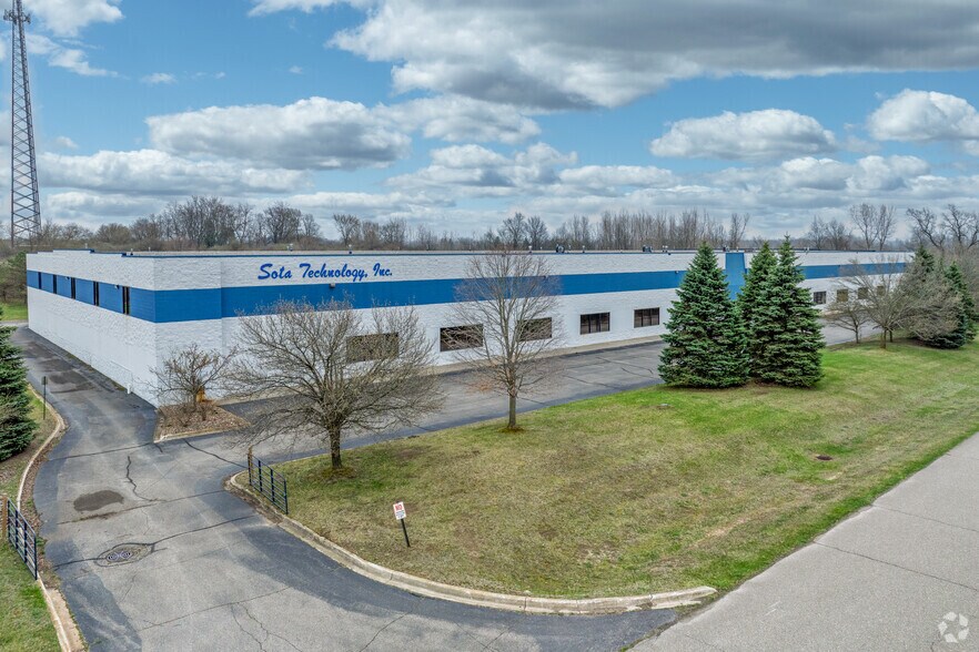 More Photos Of 2470 Xcelsior Dr, Oxford Warehouse For Lease