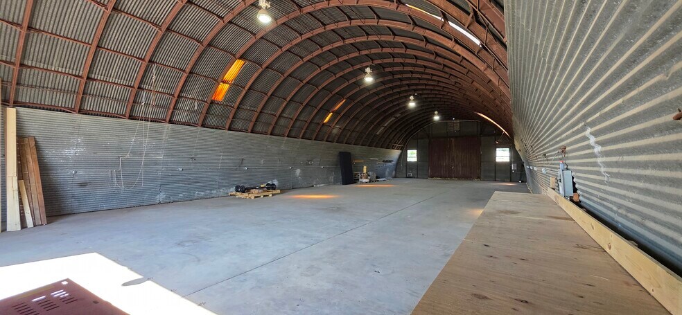 More Photos Of 350 N Stevens Ave, Elkhart Industrial For Lease