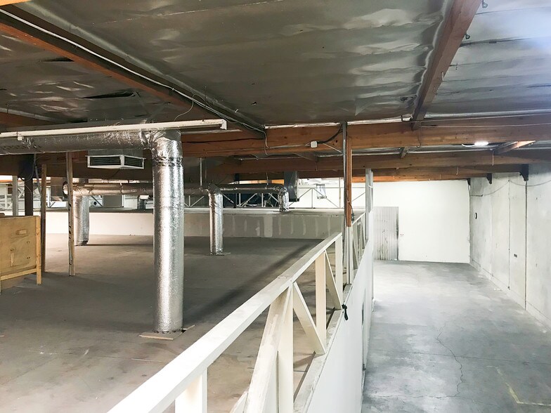 More Photos Of 5102-5108 Azusa Canyon Rd, Irwindale Unknown For Lease