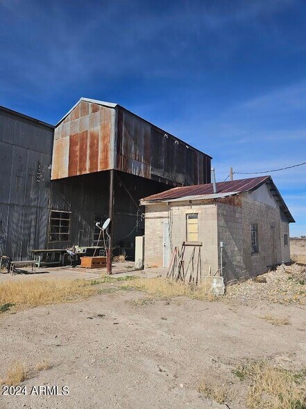 More Photos Of 10162 N Central Rd, Elfrida Industrial For Sale