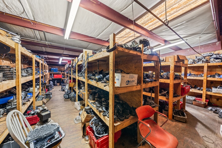 More Photos Of 4533 Hillsborough Rd, Durham Auto Repair For Lease