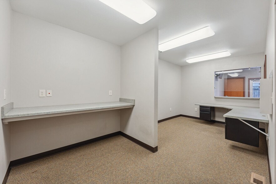 More Photos Of 223 E Main St, Reedsburg Storefront Retail Office For Sale