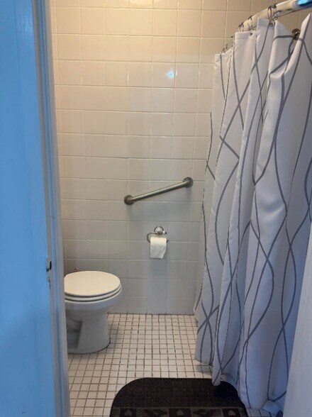 More Photos Of 141-25 Northern Blvd, Flushing Apartments For Lease