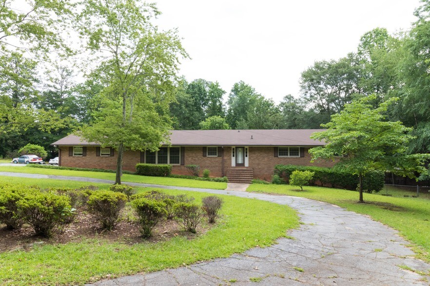 More Photos Of 6190 Prestley Mill Rd, Douglasville Medical For Sale