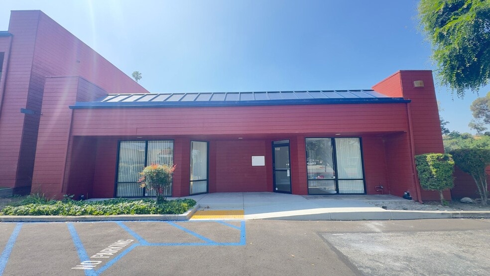 More Photos Of 1100-1160 E Route 66, Glendora Office For Lease