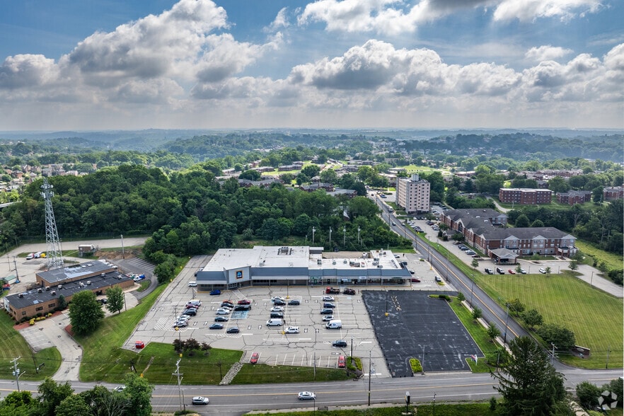 More Photos Of 5239-5255 Brownsville Rd, Pittsburgh Freestanding For Sale