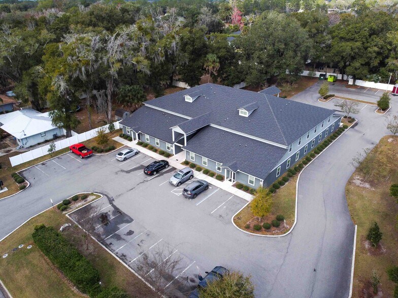 More Photos Of 806 Oak St, Green Cove Springs Apartments For Sale