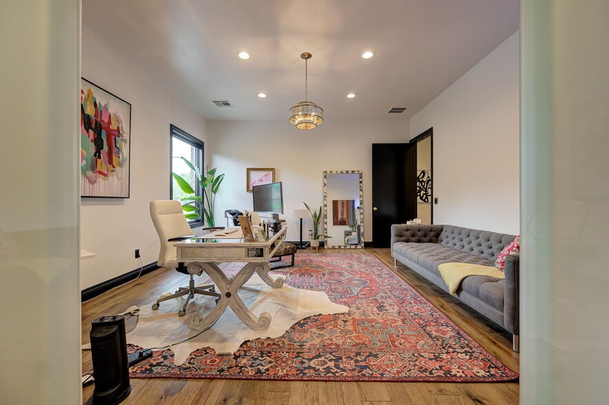 More Photos Of 2917 NW 156th St, Edmond Office Residential For Sale