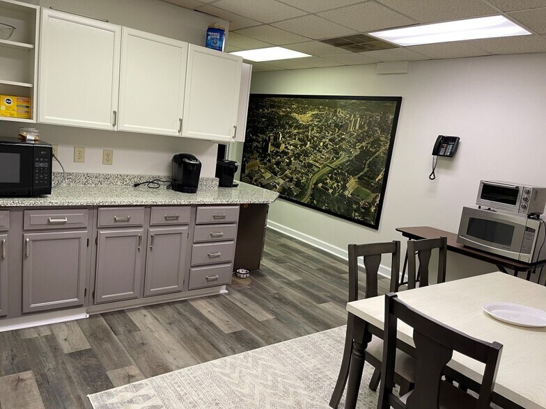 More Photos Of 2255 Cumberland Pky SE, Atlanta Office For Lease