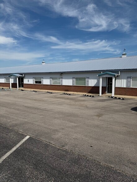 Primary Photo Of 509 Willin Way, Mount Sterling Office For Lease