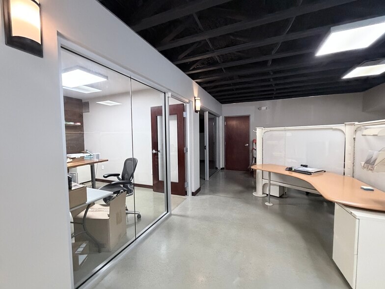 More Photos Of 70 Charlotte St, Asheville Freestanding For Lease